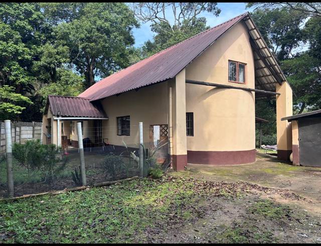 3 BEDROOM TOWNHOUSE FOR SALE IN UMTENTWENI